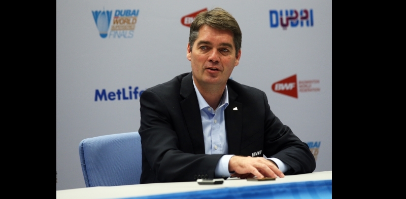 Høyer Praises Badminton Development in Dubai